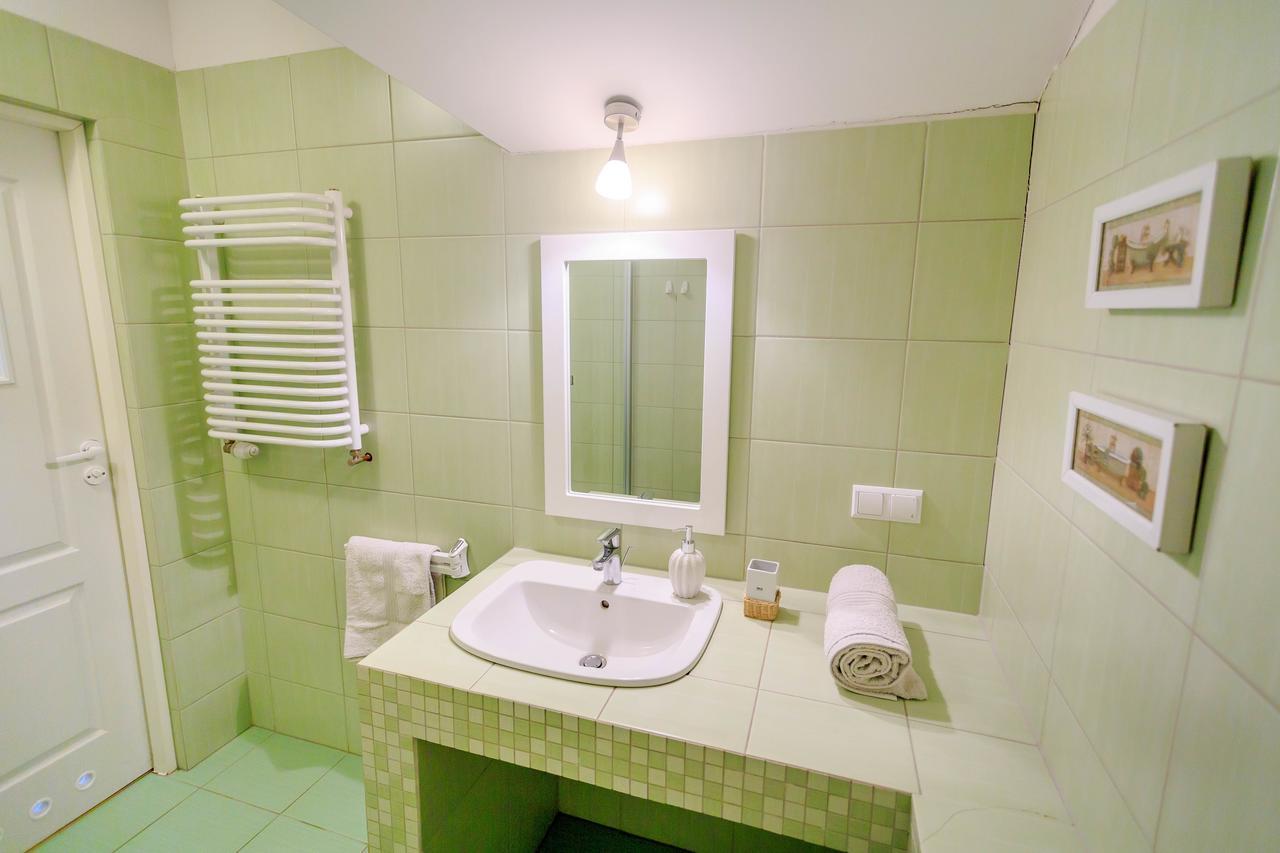B&B Kamelia Komorniki  Dış mekan fotoğraf