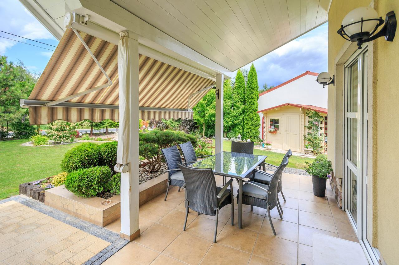 B&B Kamelia Komorniki  Dış mekan fotoğraf